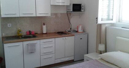 Studio apartment Ana