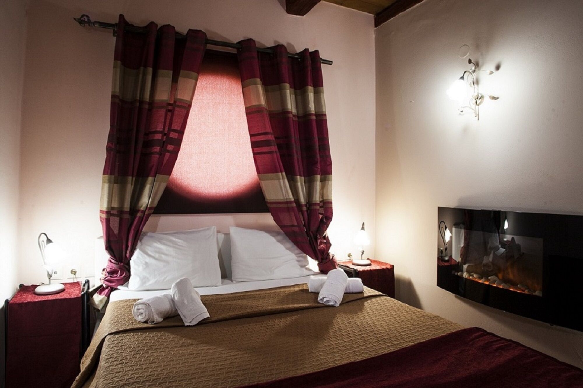 1 bedroom, iron/ironing board, internet, bed sheets