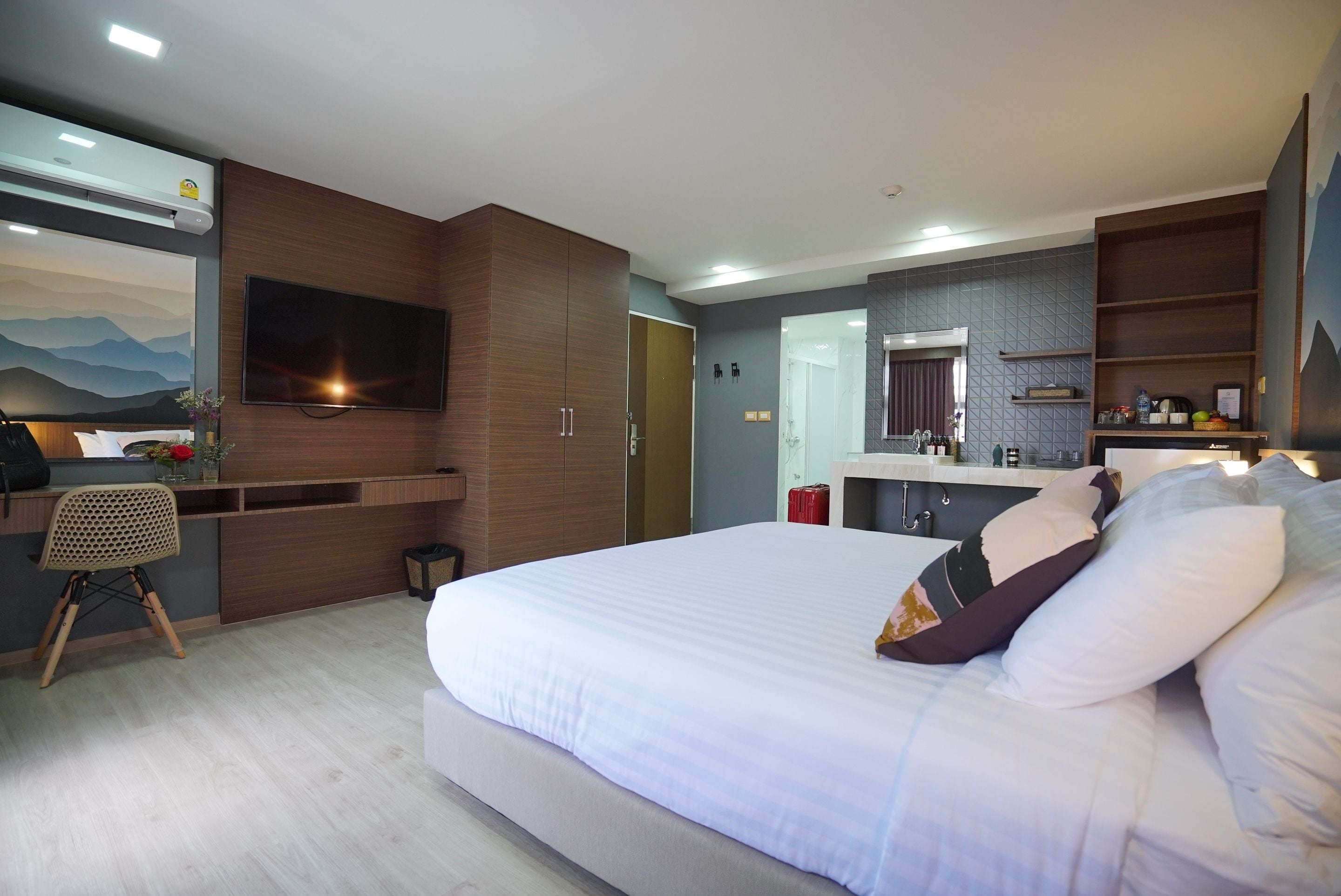 Photo - The Qube fifty Hotel