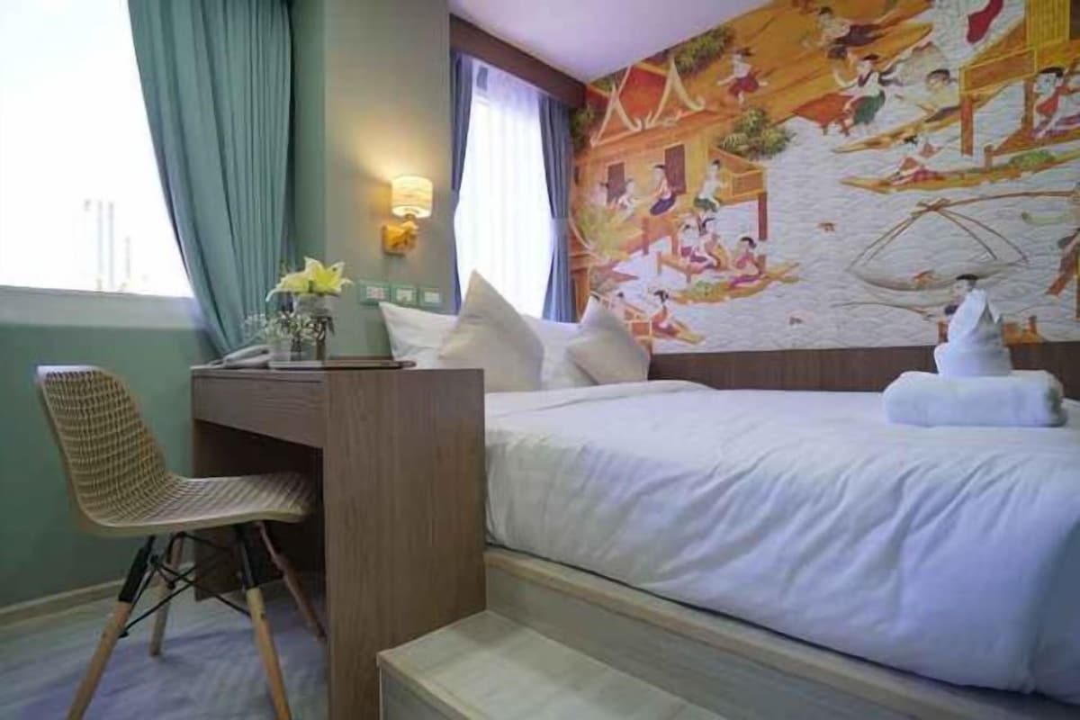 In-room safe, blackout curtains, soundproofing, free WiFi