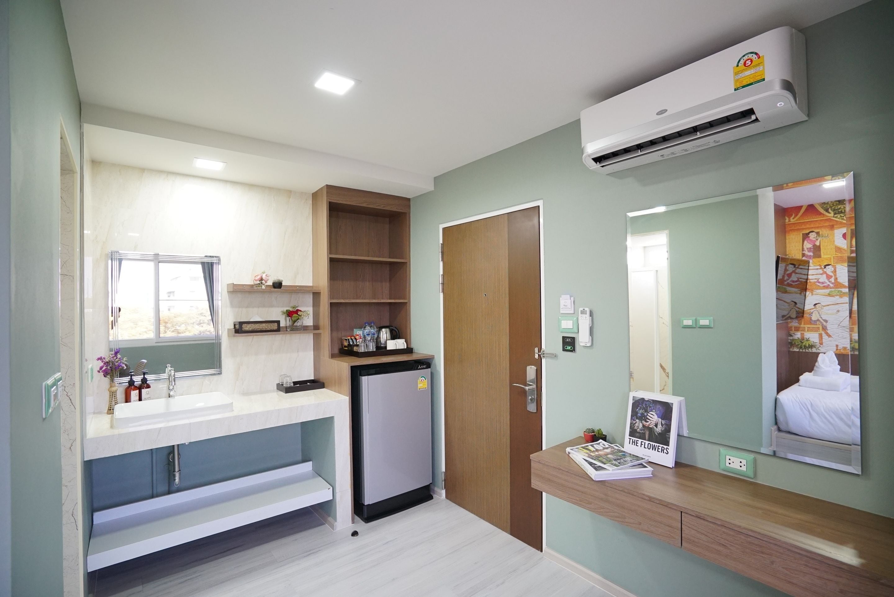 standard double room | in-room safe, individually decorated, blackout curtains, soundproofing