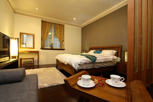 Superior Double Room | Desk, blackout drapes, free WiFi, bed sheets - Star Shine B&B (Jiaoxi)