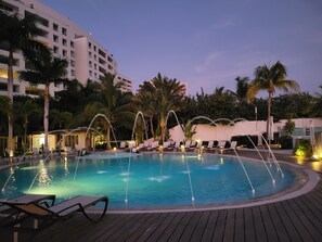 An infinity pool - Bvg Marina Luxury Condo Ocean View - a Sight to Be Seen (Unknown)