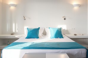 1 soveværelse, skrivebord, strygejern/strygebræt, weekendseng