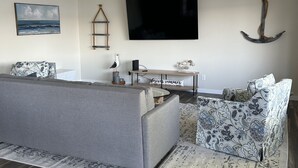 Smart-TV, peis, videospill og bordtennis