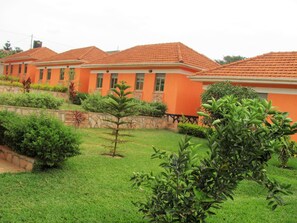 Garden - Sadrina Comfort Cottages (Kampala)