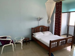 Single Room | Free WiFi, bed sheets - Jeliza Hotel (Kampala)