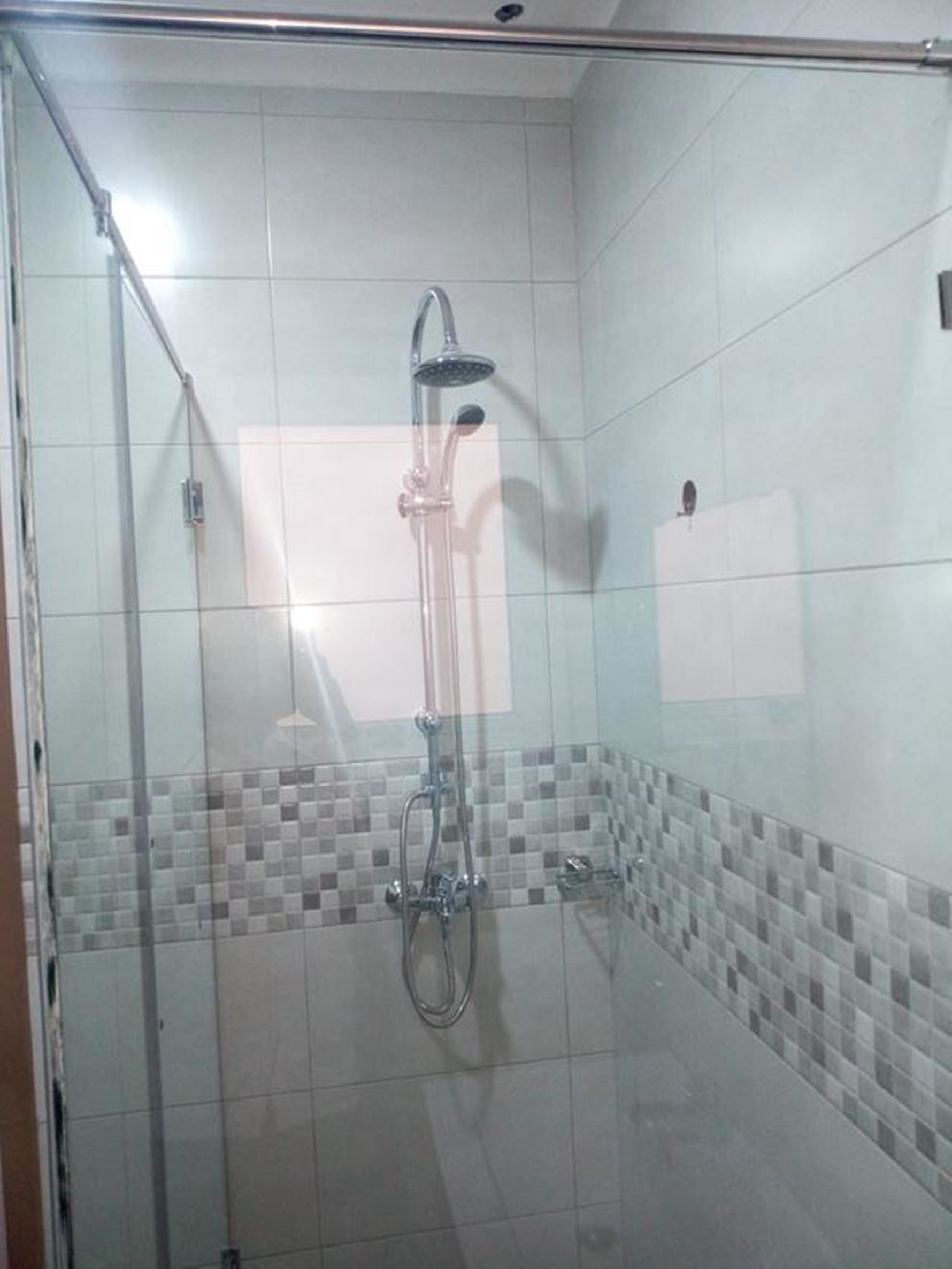 Pancuran Bilik Mandi
