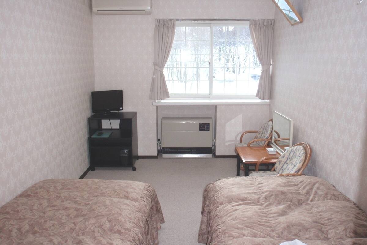 Habitación con 2 camas individuales | Wifi gratis