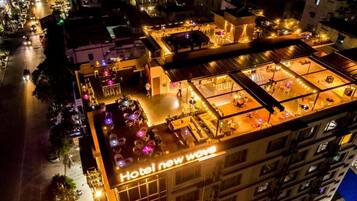 Fassade der Unterkunft – Abend/Nacht