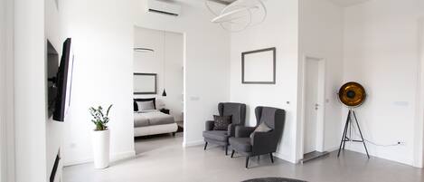 1 多间卧室、熨斗/熨衣板、WiFi、床单