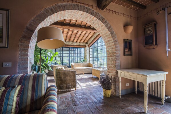 Fernseher, DVD-Player