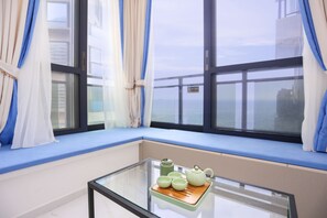 Deluxe Suite, 2 Bedrooms, Sea View | Desk, blackout drapes, free WiFi - Seacliff Apartment (Shantou)
