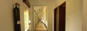 Hallway - Makerere University Guest House (Kampala)