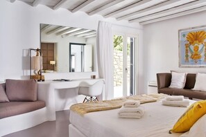 5 bedrooms, Internet, bed sheets