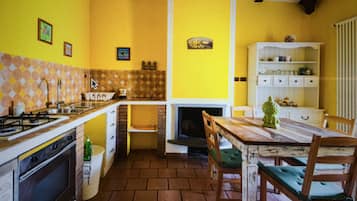 Wasserkocher mit Kaffee-/Teezubehör, Kochgeschirr/Geschirr/Besteck