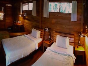 Cottage | 1 bedroom, individually decorated, individually furnished