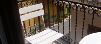 Cecilia's delightful rooms: ground floor