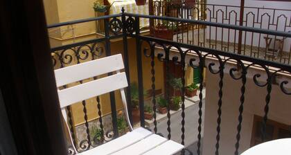 Cecilia's delightful rooms: ground floor