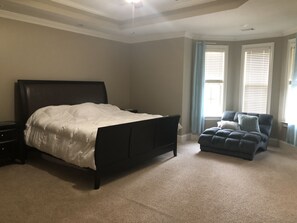 4 bedrooms, WiFi, bed sheets - Private Paradise for Masters Tournament (Evans)