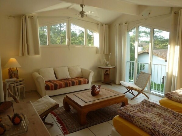 TV - nicely furnished and comfortable, close to the beach (Hourtin-Plage)
