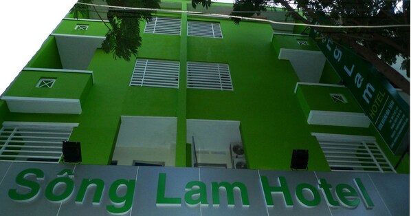 Front of property - Song Lam Hotel (Ho Chi Minh City)