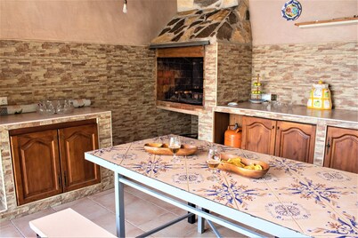 Villa with swimming pool near Úbeda, Baeza and Jaén.