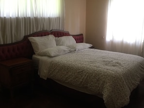 6 Schlafzimmer