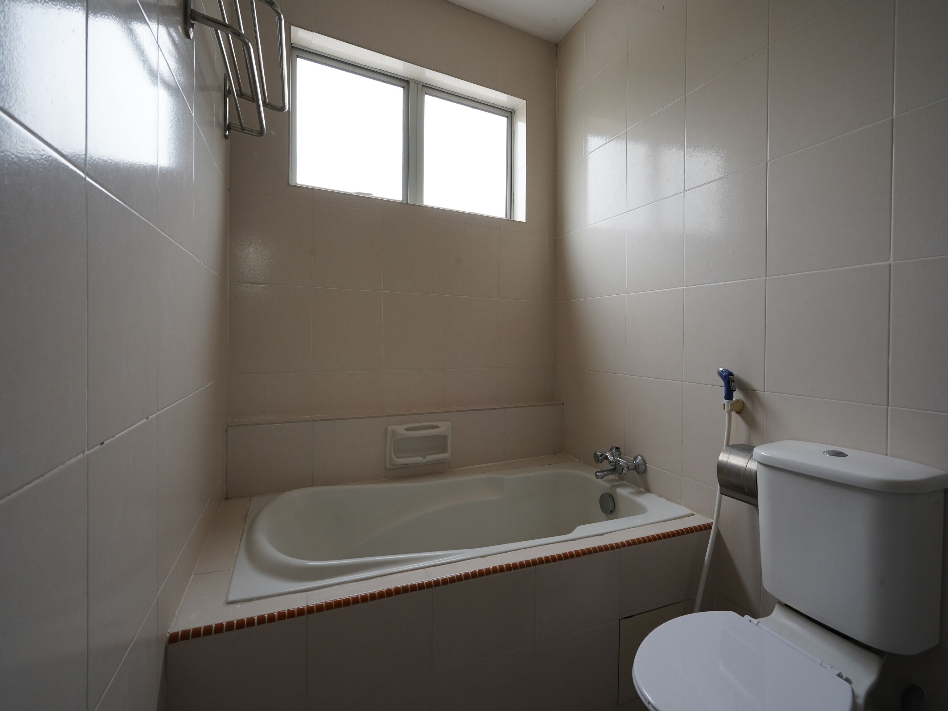 Suite prèmium | Bany | Dutxa, capçal de dutxa tipus cascada i articles de tocador gratuïts 