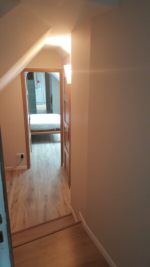 1 غرفة نوم وواي فاي مجانًا وملاءات أسرّة