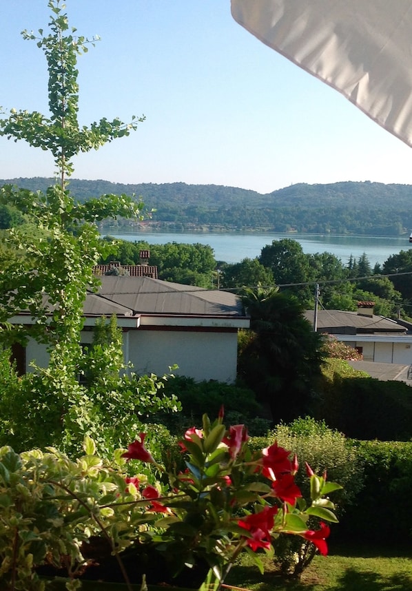 Property grounds - At the number in Viverone (Viverone)