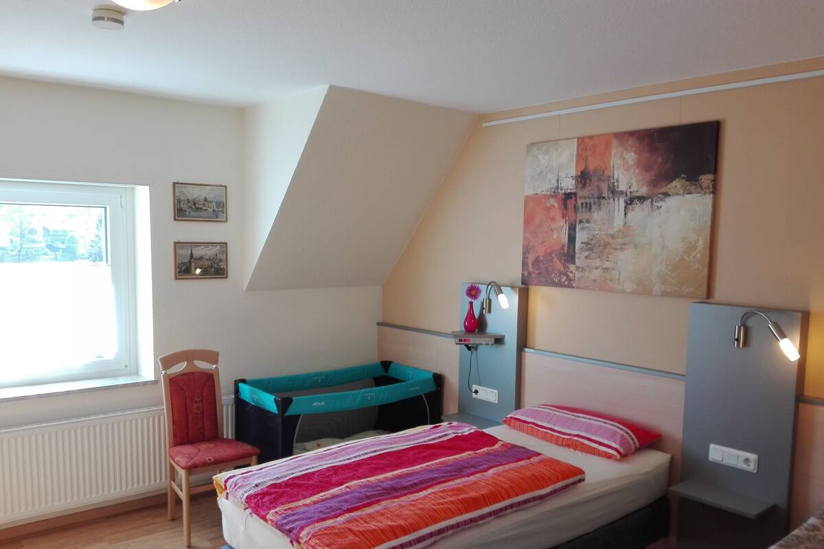 Apartment (1. OG) | Desk, WiFi (free), bed sheets
