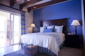 3 bedrooms, in-room safe, desk, iron/ironing board