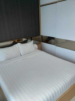 Appartement, 2 chambres | Bureau, Wi-Fi gratuit