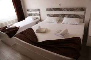 Shower, rainfall showerhead, free toiletries, hair dryer