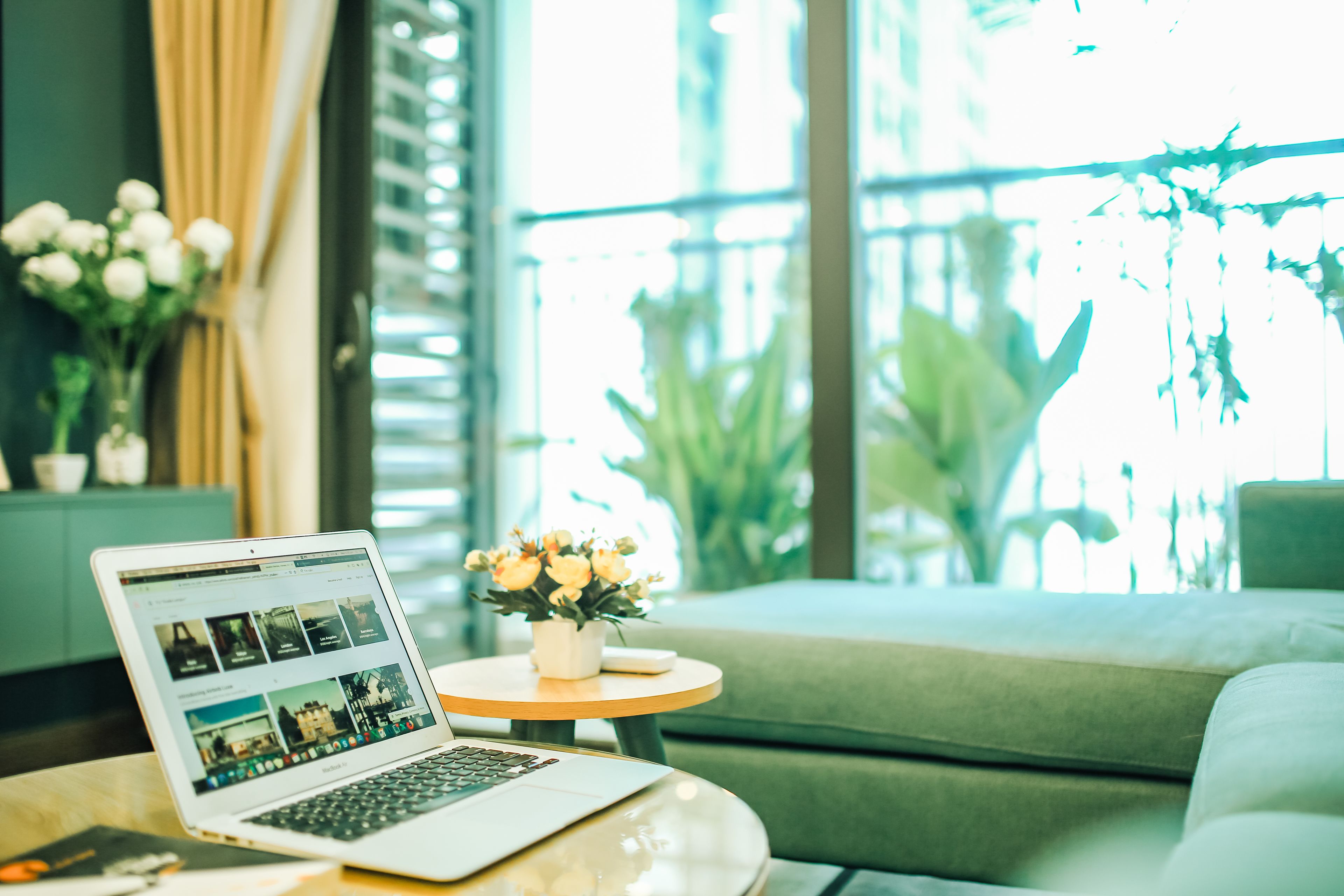 总统套房, 3 间卧室 | 起居区 | 68-英寸智能电视（配备有线频道）、电视、收费电影