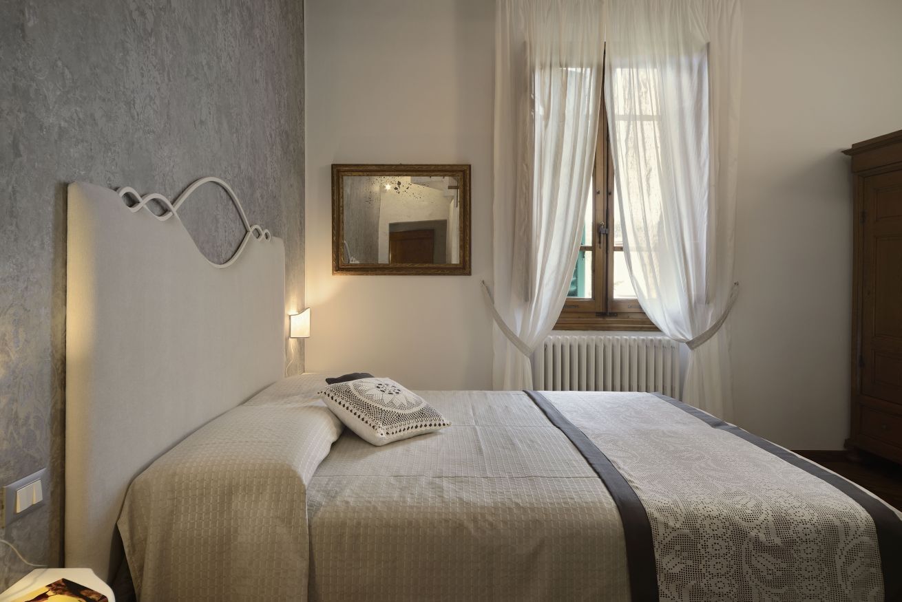 1 Schlafzimmer, Zimmersafe, Schreibtisch, Reisekinderbett