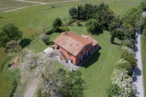 Exterior - House / Villa - Magliano in toscana (Magliano in Toscana)