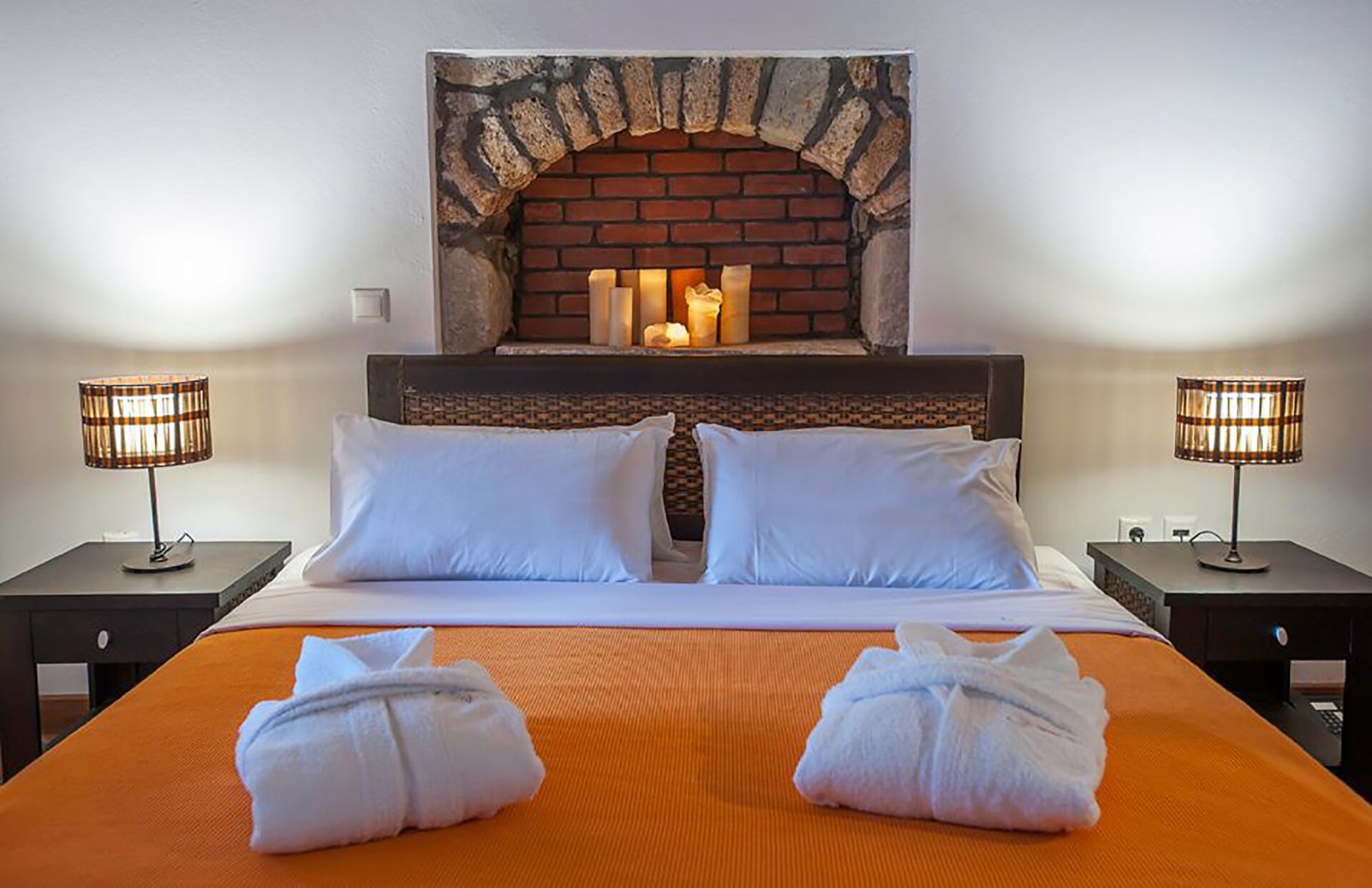 1 dormitorio, escritorio, tabla de planchar con plancha y wifi gratis