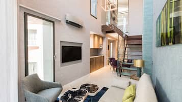 Alloggio su due livelli, 2 camere da letto (Orquídea) | 1 camera, minibar, cassaforte in camera, con stile personalizzato