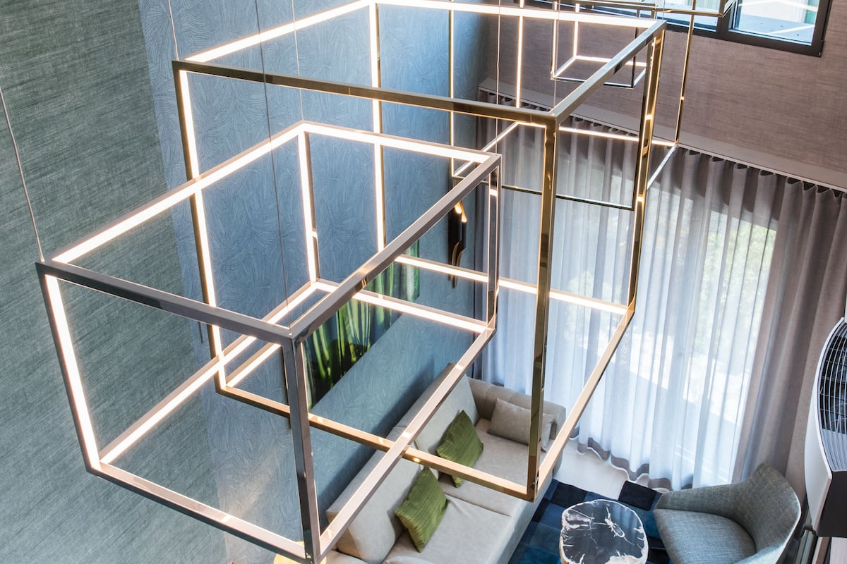 Dúplex, 2 habitaciones (Orquídea) | 1 habitación, minibar y caja de seguridad en la habitación