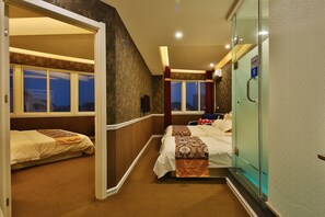 Premium bedding, down comforters, Tempur-Pedic beds - Liyuan Business Hotel (Qingdao)