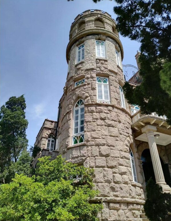 Pemandangan bandar dari hartanah