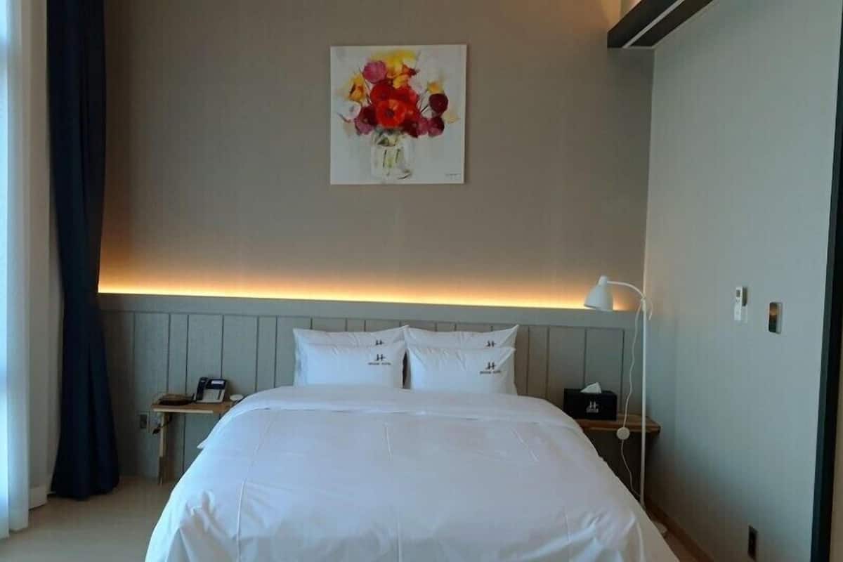 Habitación Royal, vistas al mar | 1 dormitorio y wifi gratis