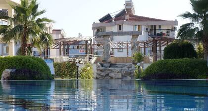 Mirage 1, ground floor private 2 bed home in popular community