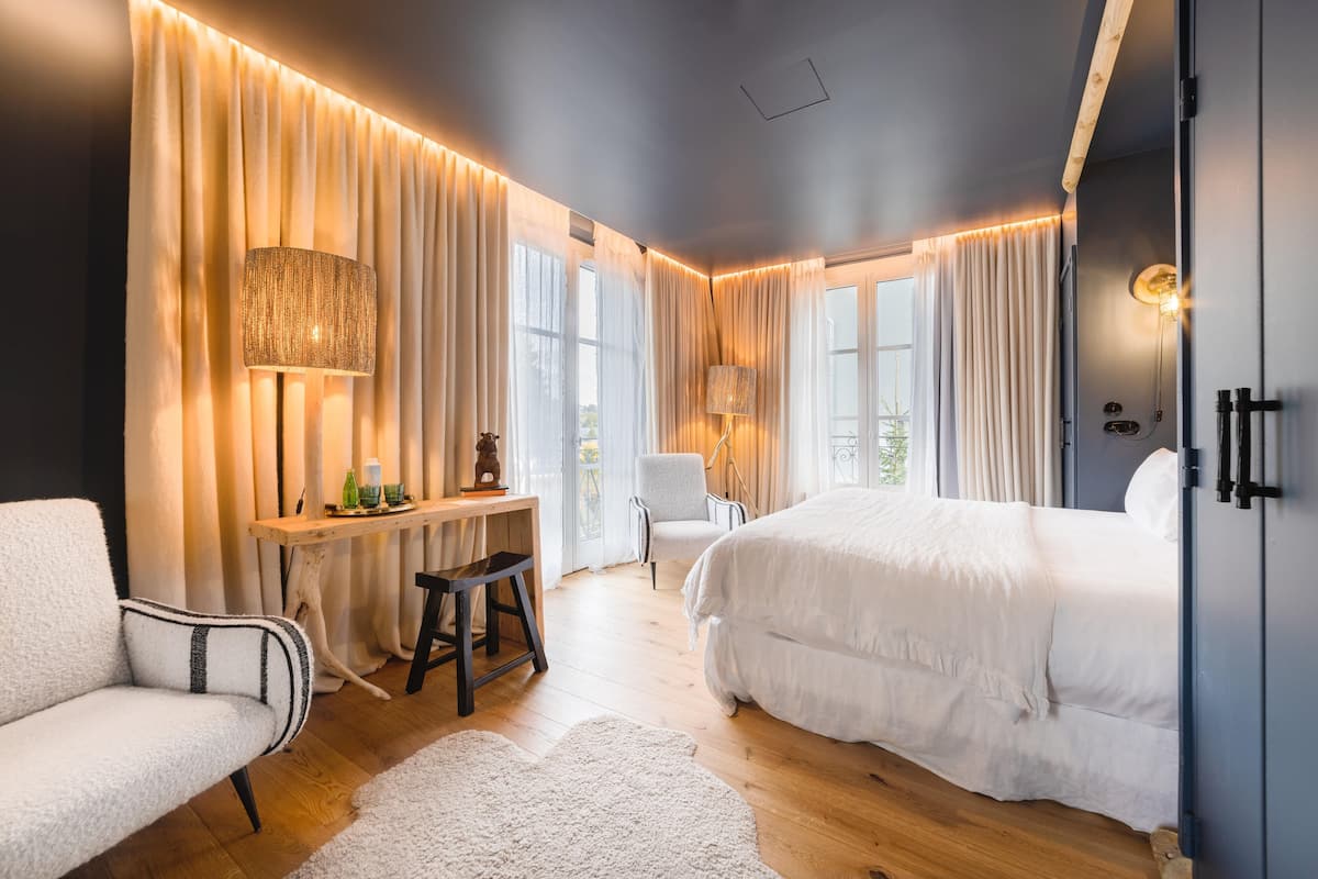 chalet | 1 bedroom, free minibar, blackout curtains, soundproofing