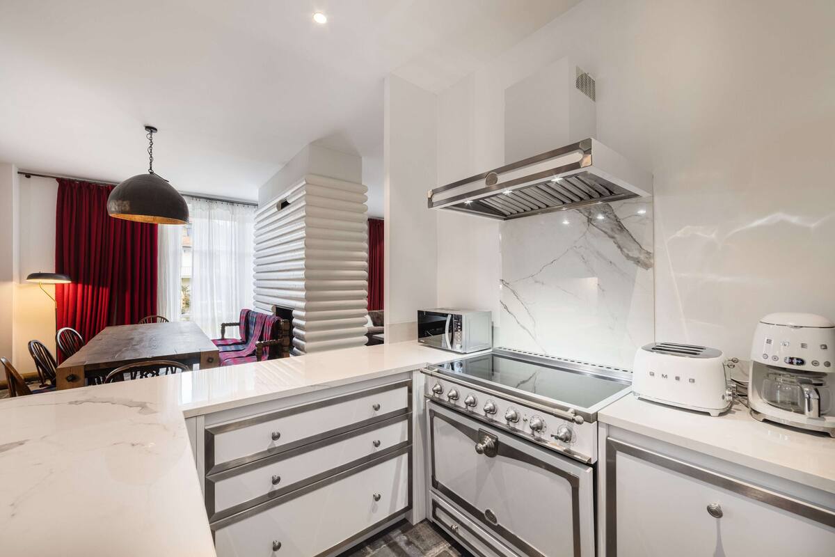 chalet | private kitchen | coffee/tea maker, electric kettle