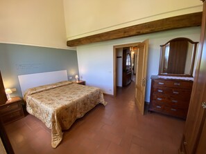 2 Schlafzimmer, Reisekinderbett, kostenloses WLAN, BettwÀsche
