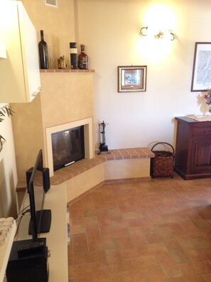 Interior - Beautiful villa on the Tuscan hills, for 2 to 5 people (Fauglia)