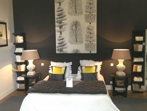 Habitación doble (Jacinthe) | Decoración individual, mobiliario individual, escritorio